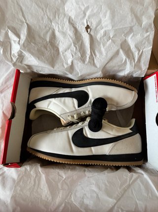 Nike Cortez Blancas y Negras