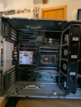 Servidor HP ProLiant ML350 Gen9