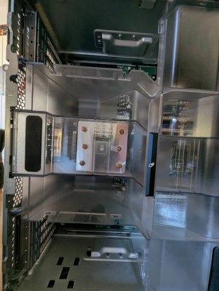 Servidor HP ProLiant ML350 Gen9