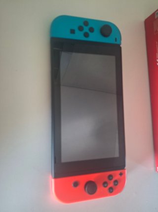 Nintendo Switch + Mario Odyssey