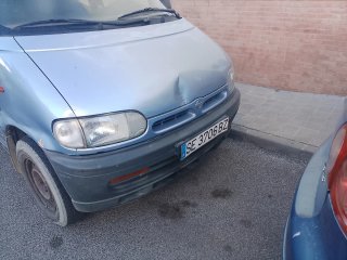 Nissan Serena 1993