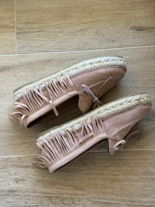 Mocasines Gaïmo rosa ante flecos