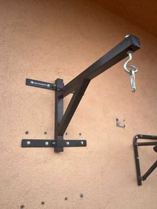 Soporte saco de boxeo pared Outshock