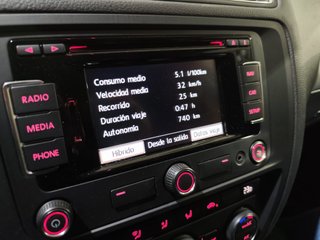 VOLKSWAGEN JETTA HYBRID SPORT 1.4 DSG ETIQUETA ECO