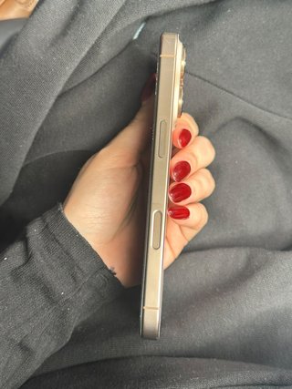 iPhone 16 Pro 128GB Titanio Desierto