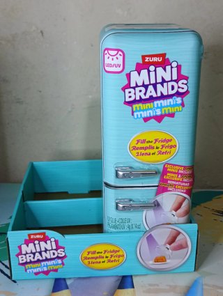 Mini Brands Fill the Fridge ZURU LED/UV Nevera