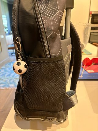 Mochila Totto Fútbol con Ruedas