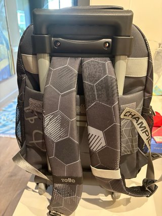 Mochila Totto Fútbol con Ruedas