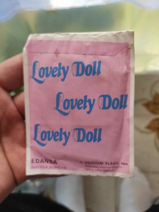 Sobre de cromos Lovely Doll 10 pts