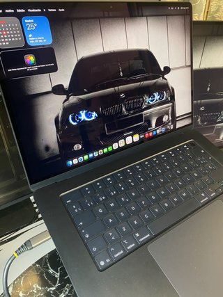 MacBook Air 2025 M4 15”/ 16GB RAM/ 256GB SSD