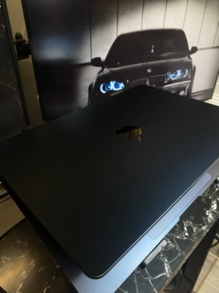 MacBook Air 2025 M4 15”/ 16GB RAM/ 256GB SSD