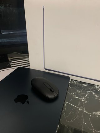 MacBook Air 2025 M4 15”/ 16GB RAM/ 256GB SSD