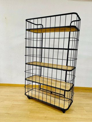 Estantería metálica de madera, alta, con ruedas