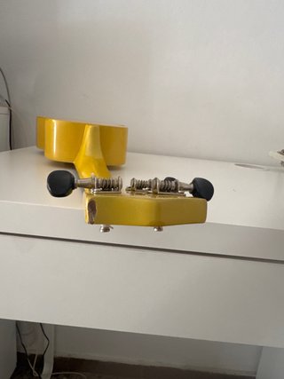 Ukelele amarillo