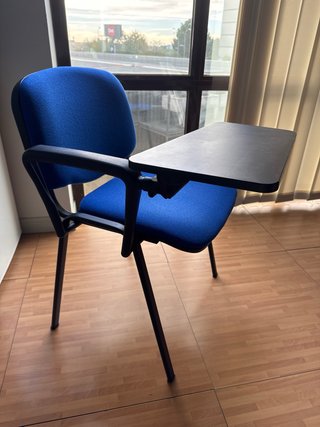 Silla de formación con pala abatible. 8 unidades