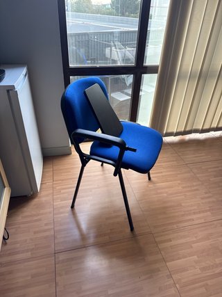 Silla de formación con pala abatible. 8 unidades