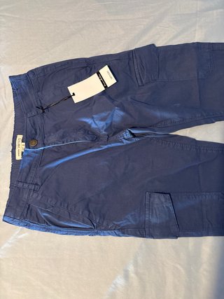 Pantalón cargo azul mujer