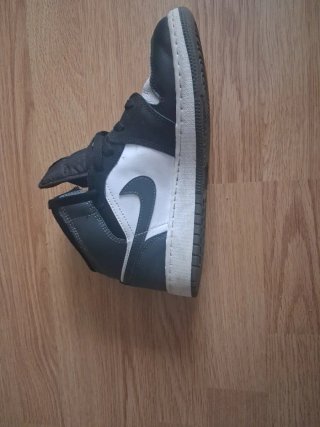 Zapatillas Nike Air Jordan Negras y Grises