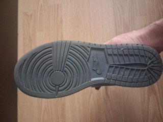Zapatillas Nike Air Jordan Negras y Grises