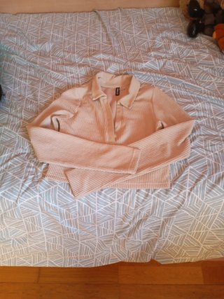 Divided Camisa Beige Manga Larga Talla XS