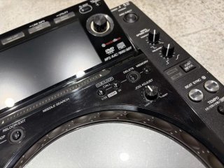 Pioneer CDJ-2000 Nexus + Flightcase