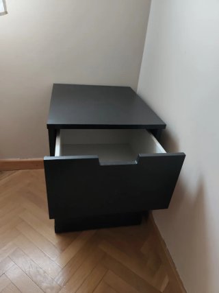Mesita de noche Ikea Nordly