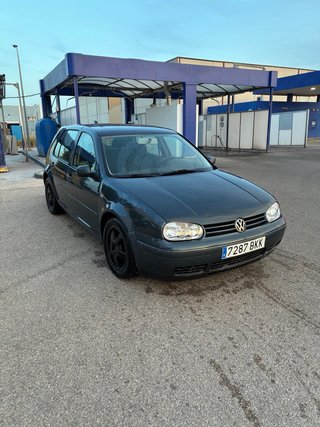 Volkswagen Golf 2001