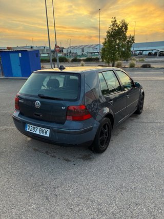 Volkswagen Golf 2001