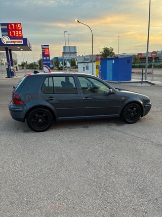 Volkswagen Golf 2001
