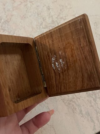 Portagioie vintage in legno con placca floreale