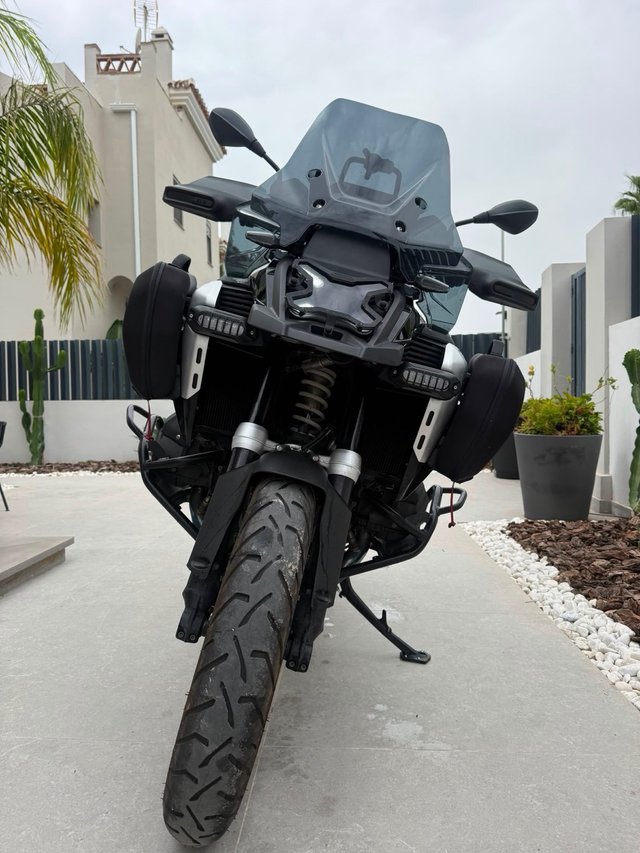 BMW R 1300 GS Adventure Negra/Plata