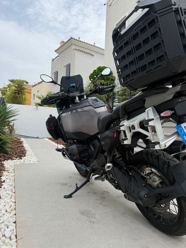 BMW R 1300 GS Adventure Negra/Plata