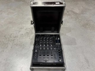 Pioneer DJ DJM-900NXS2 + Flightcase
