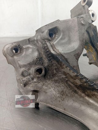 SOPORTE DEL EJE DELANTERO Audi A4 Berlina (8W2)(08.2015->)
