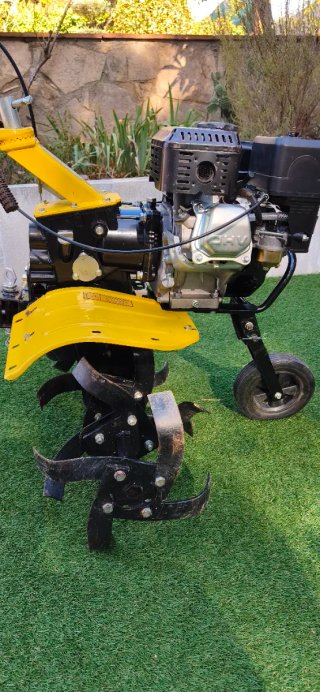 Motocultor