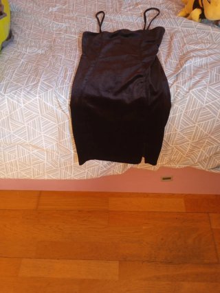 Vestido negro de tirantes