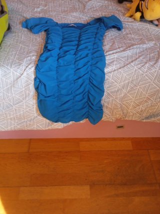 Vestido azul fruncido