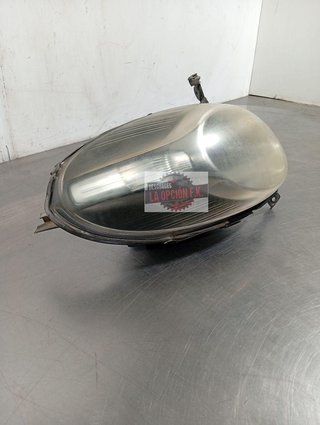 FARO IZQUIERDO Nissan Micra (K12E)(11.2002->)