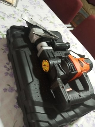 Martillo demoledor y cinceles
