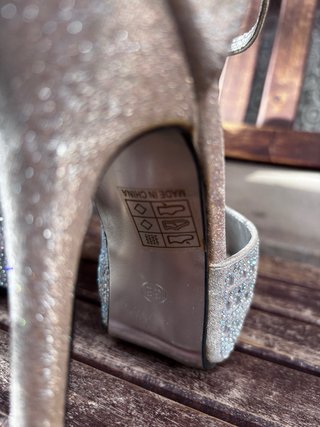 Zapatos de tacón plateados Lady Pretty