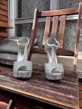 Zapatos de tacón plateados Lady Pretty