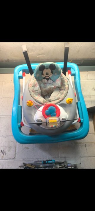 Andador Tacatá Mickey Mouse