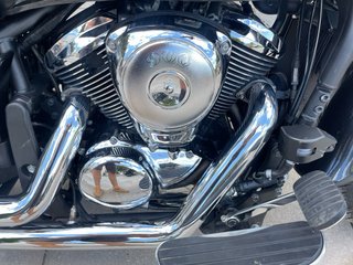 Kawasaki Vulcan 900 Cruiser Negra