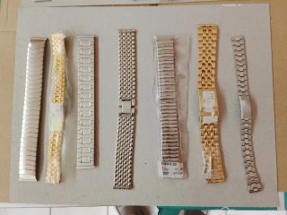 Bracciali in acciaio per orologi da donna e uomo
