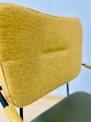 Silla de comedor con brazos