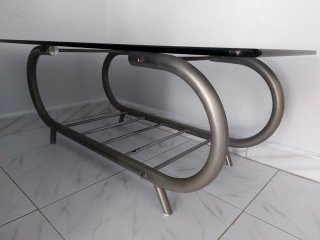 Mesa auxiliar cristal y metal