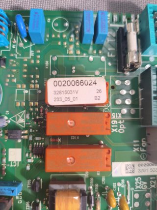 Placa Electrónica Saunier Duval 0020066024