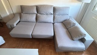 Sofá cheslong gris tela