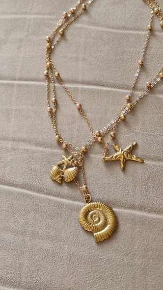 Collana Zara con conchiglie e stelle marine