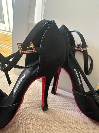 Zapatos de baile NUEVOS. COSTARON 112,30€